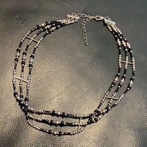 🌹Triple stranded beaded choker necklace